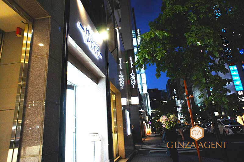 6月8日20時・夜の銀座・高級クラブ営業中【花屋が歩いている!誕生日のお客様を祝うのか】