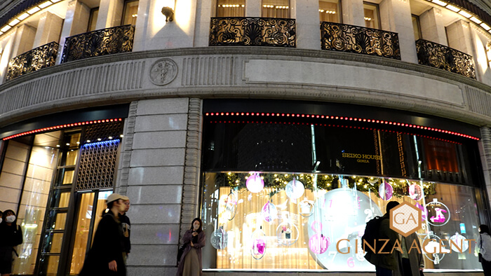 依然としてコロナという名の灯火を絶やさぬよう、執拗に話題の1つに取り上げられており、コロナに対する恐怖を風化させてはならないという強い意志が感じられます。