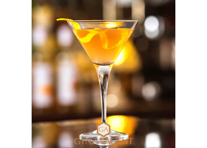 名店から隠れ家的なBARの他に、カジュアルな雰囲気のBARなど、さまざまで、それはときに気分によって、望む雰囲気をチョイスする楽しみがあります。